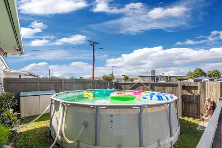 15 Fenruss Street Fairy Springs_17