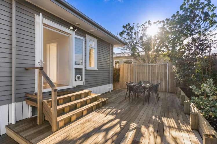 85 Kiwi Road Point Chevalier_25