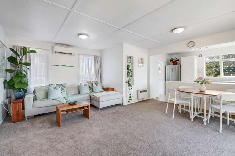 1/50 Kaipatiki Road Glenfield_5