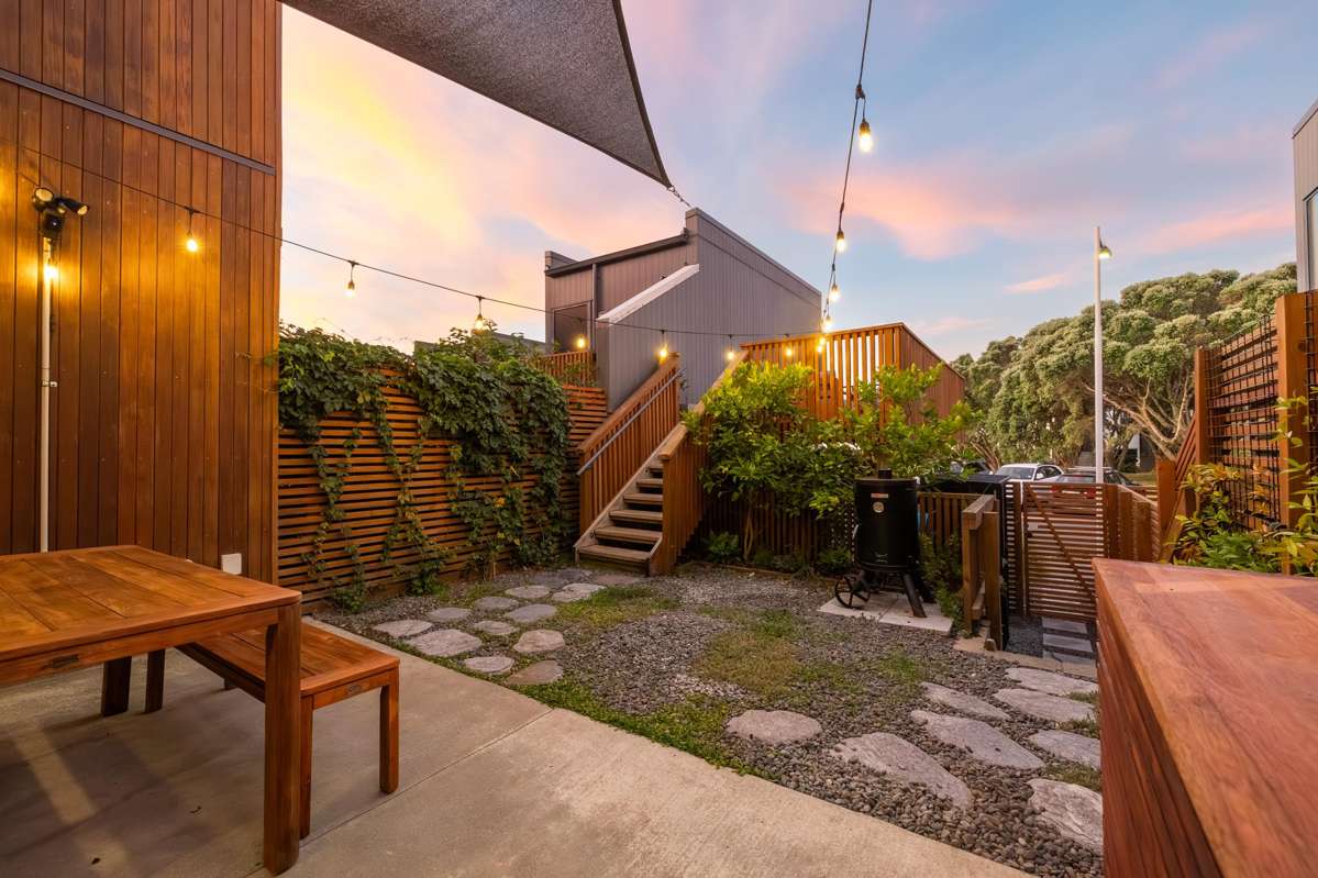 15 Hudson Bay Road_0