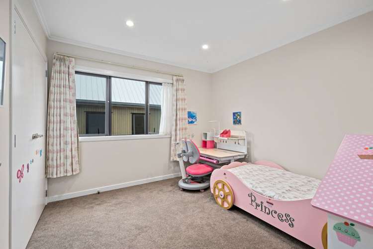 14 Sacred Kingfisher Road Hobsonville_17