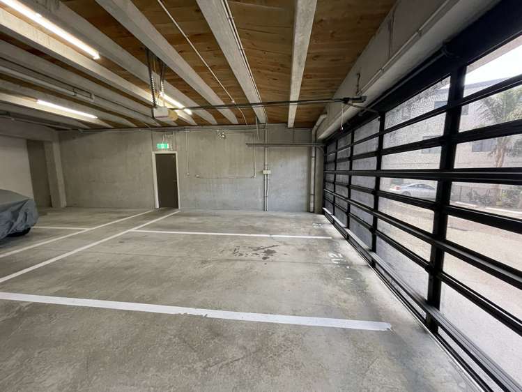 B202/525 East Coast Road Browns Bay_7