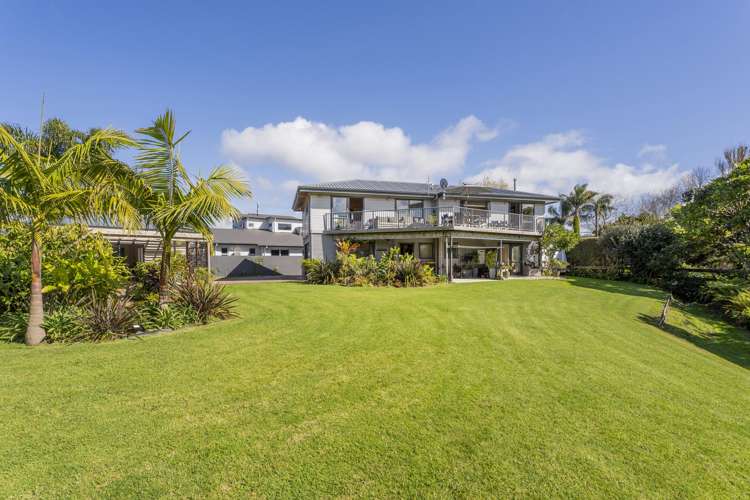 102 South Highway East Whitianga_13