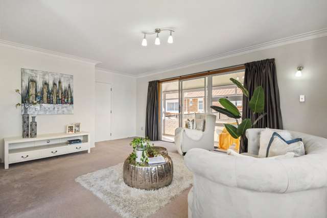 611 Beach Road Rothesay Bay_4