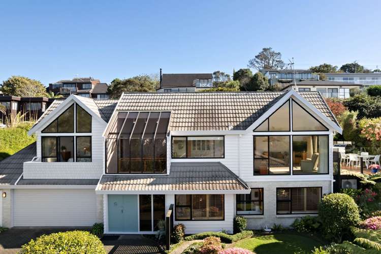 2/4 Oban Road Browns Bay_26