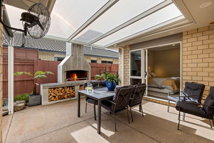 1 Dove Place Pyes Pa_5