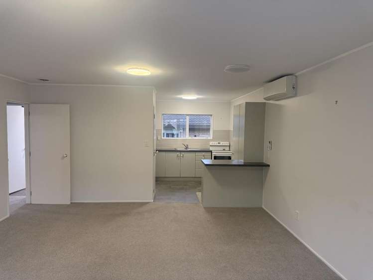 130Q Lakeside Drive Orewa_1