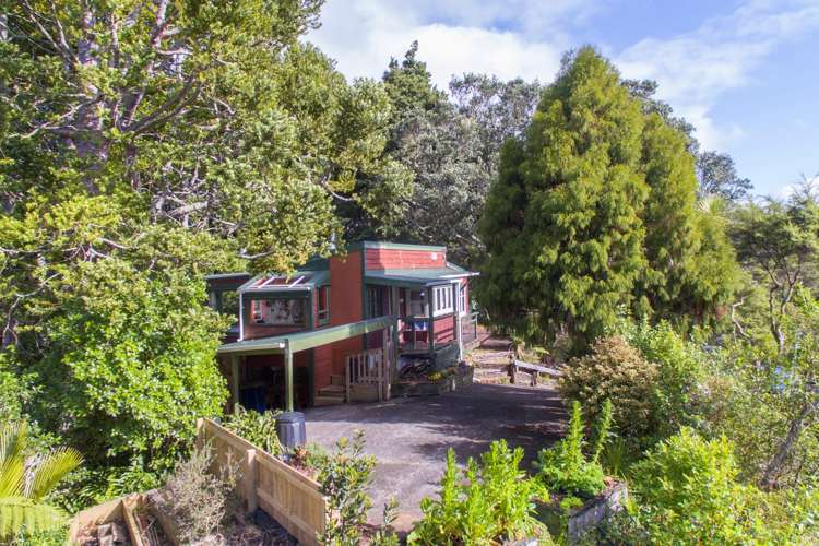 37 Kauri Point Road Laingholm_14