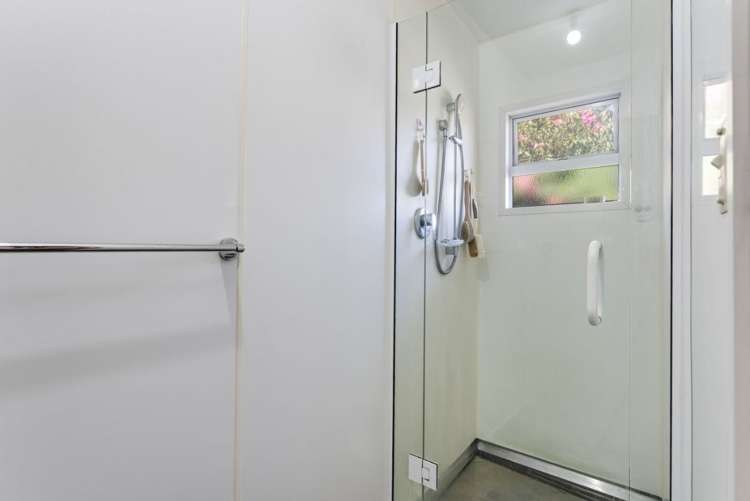 5 Shelley Crescent Stoke_15