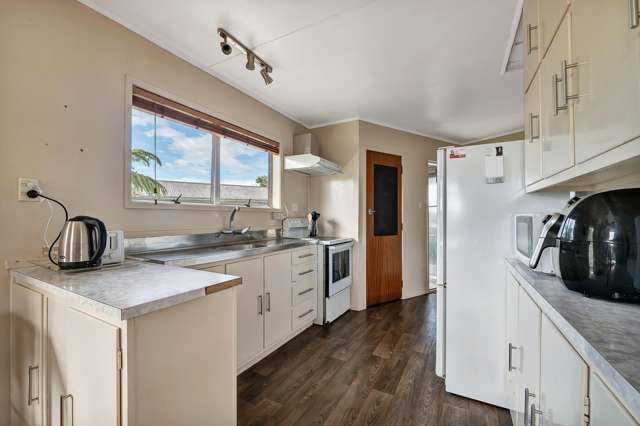 152 Brecon Road Stratford_3