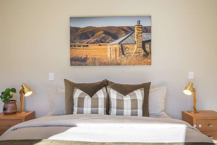 54 Xenicus Rise Glenorchy_15