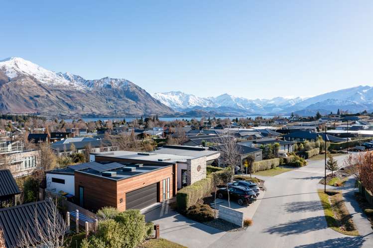 9 Matipo Street Wanaka_19