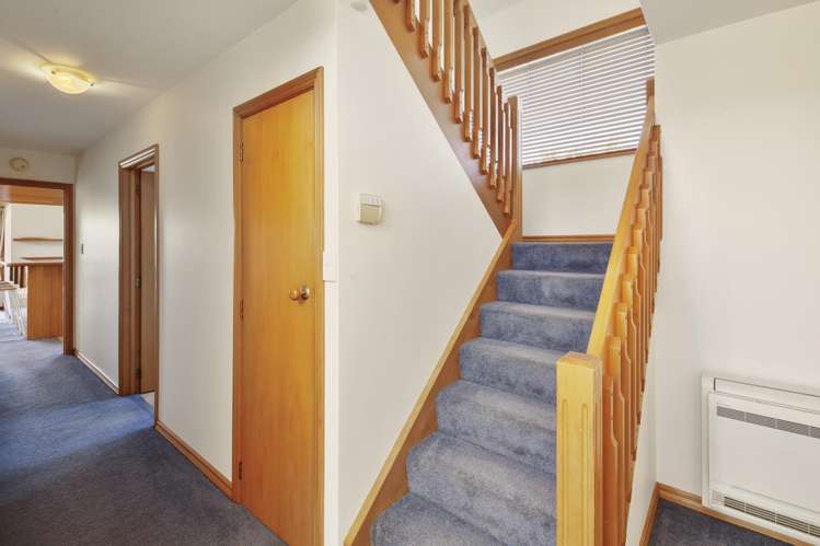 49b Regency Crescent Redwood_16