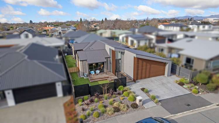 3 Picadilly Avenue Casebrook_24