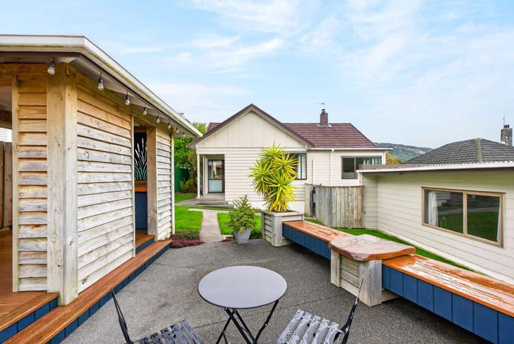 54 Wilkie Crescent Naenae_26