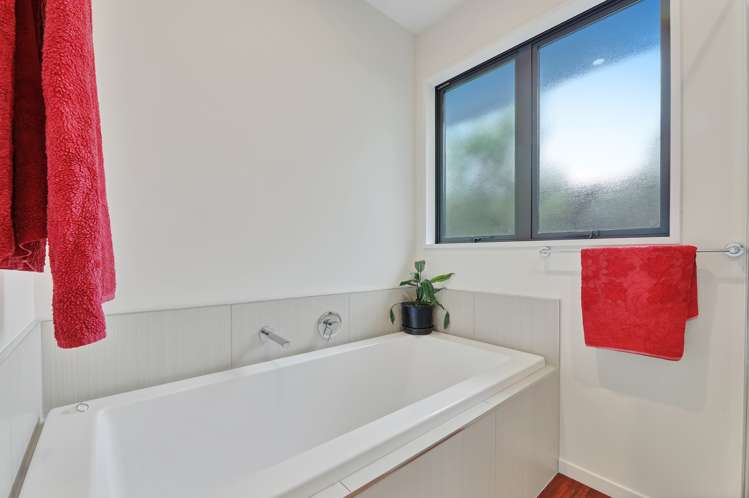 357 Estuary Road South New Brighton_12