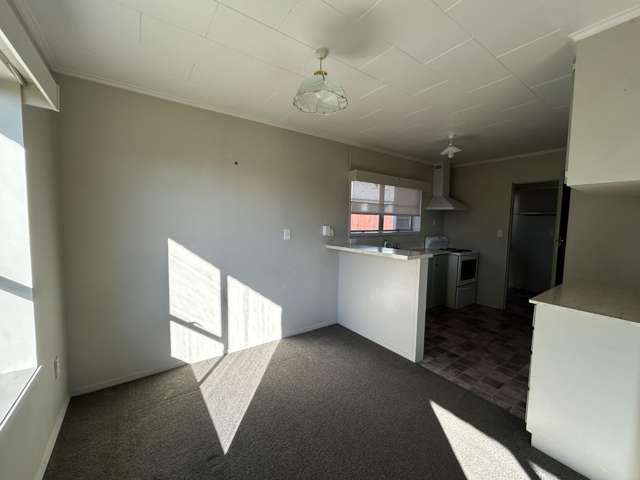 2/225 Annesbrook Drive 1951_2