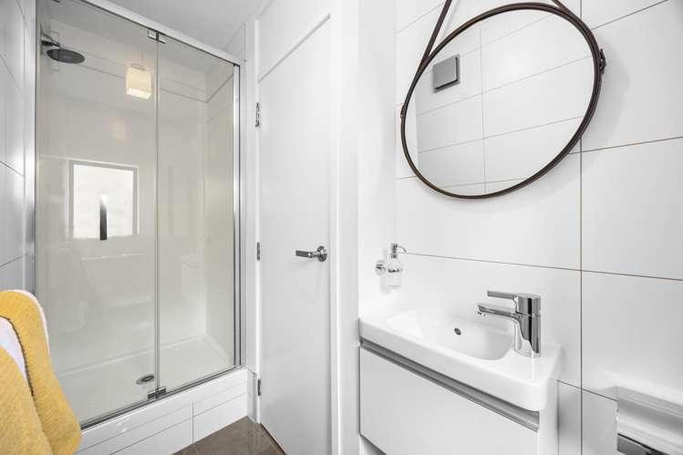 3 Pinewood Grove Botany Downs_18