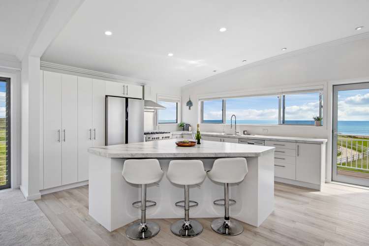 1011 Papamoa Beach Road Papamoa_6