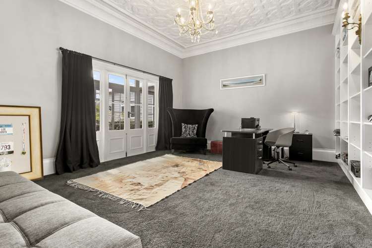 490 North Road Clevedon_16