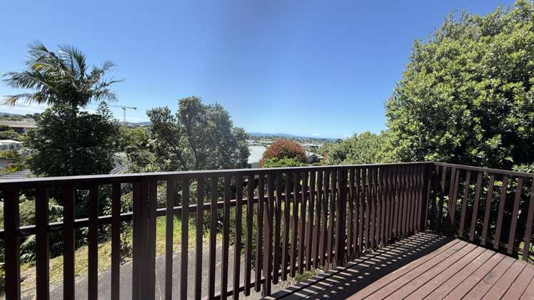 40 Whangaparaoa Road 1628_3