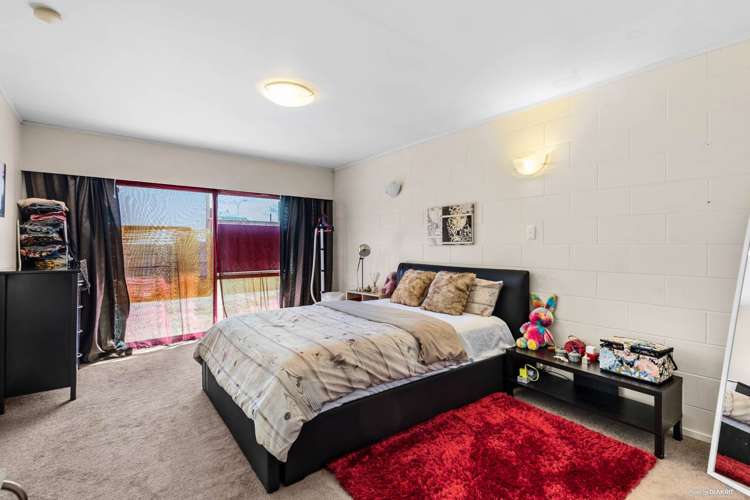 2/62 Taharoto Road Takapuna_6