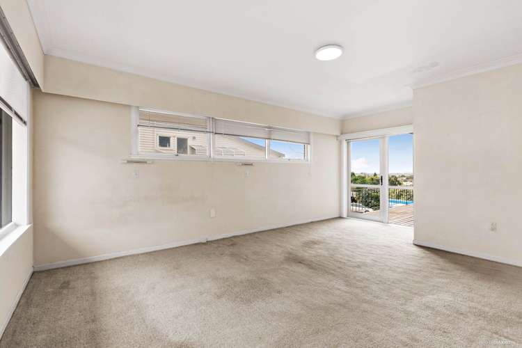25 Martin Crescent Northcote_10
