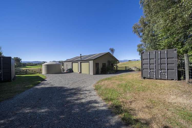 423A Te Anau Mossburn Highway Te Anau_36