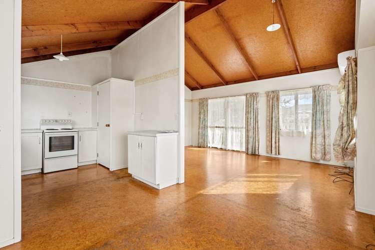 9A Logan Place Te Kamo_3