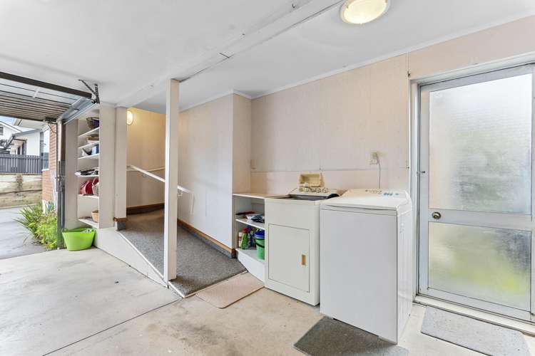 8 Burns Street Westown_7