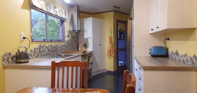 29 Churchill Crescent Featherston_4