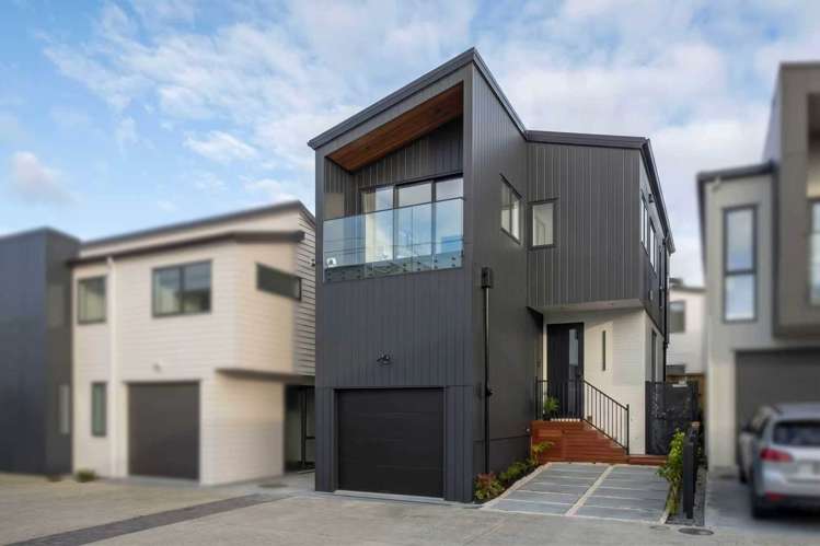 102E Te Oneroa Way_0