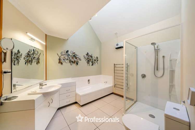 130F Woburn Road Woburn_11