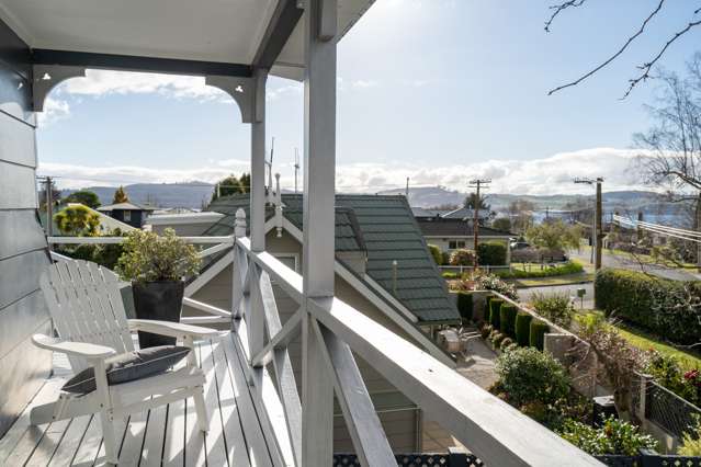 2/26 Aubrey Crescent Taupo_2