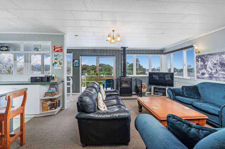 167 Main Road Tairua_10