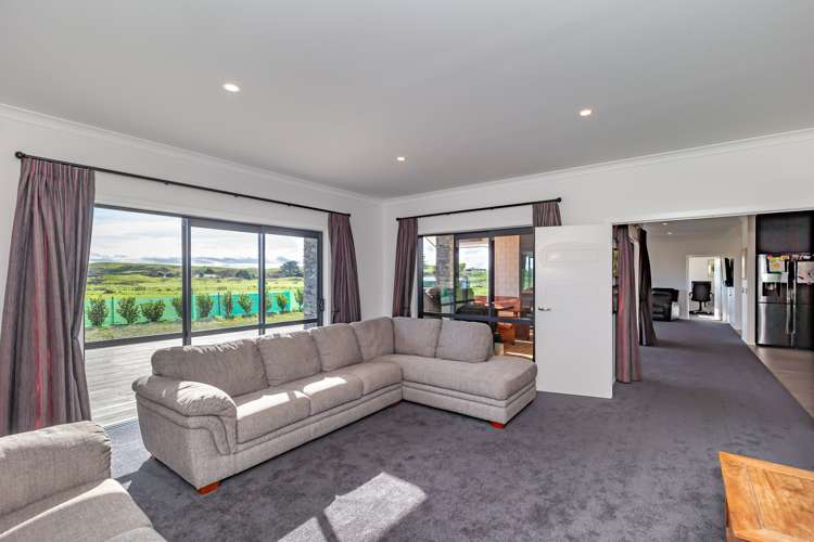 947 Koputaroa Road Koputaroa_10