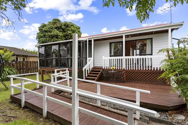 2/4 Campbell Place Papakura_1