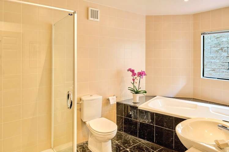 12/22 Oriental Terrace Oriental Bay_12