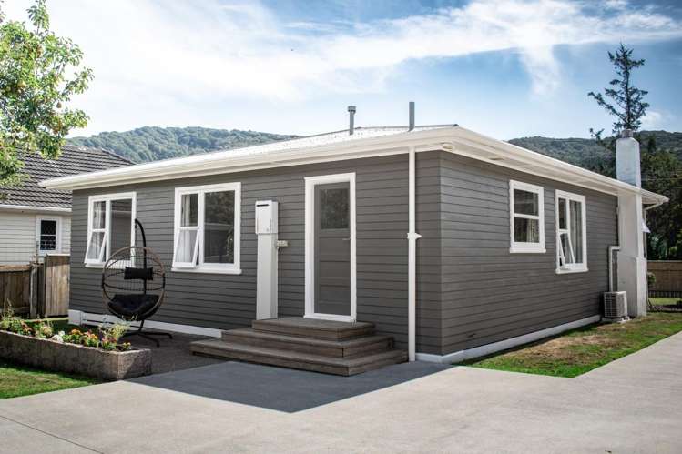  63 Wood Street Wainuiomata_13