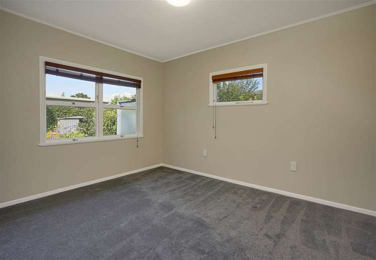 10 Fergusson Street Stoke_11