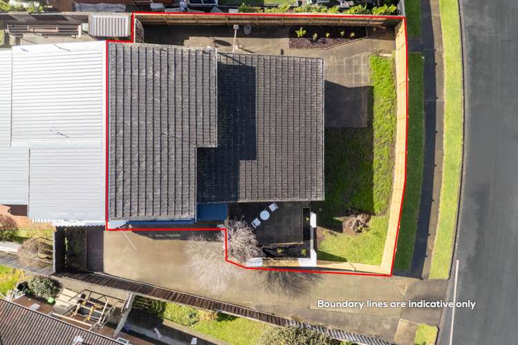 2/30 Whiteacres Drive Sunnyhills_20