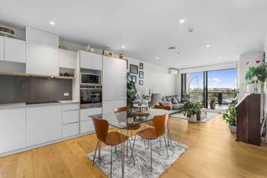 304/64 Victoria Street_2