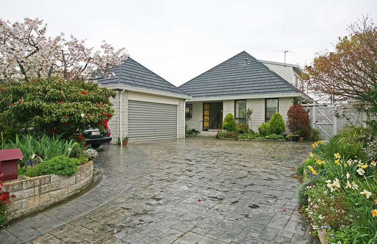 2 Millstream Drive Lincoln_19