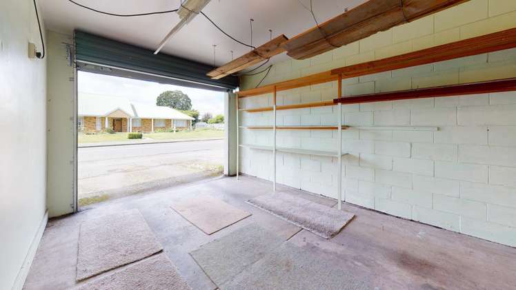 2/42 Queens Drive Allenton_10