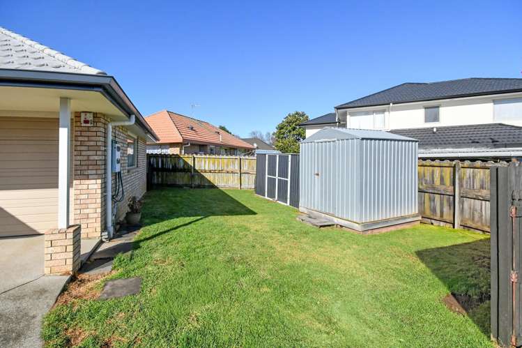 33 Regalwood Place Favona_1