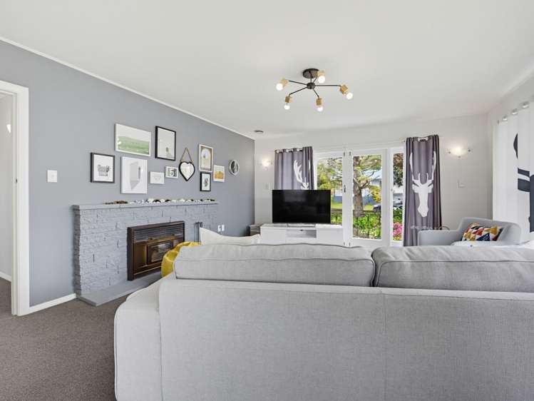 2 Magdalen Street Tawa_12