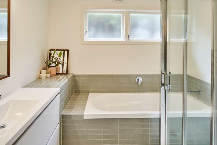 39 Cluny Road Plimmerton_11