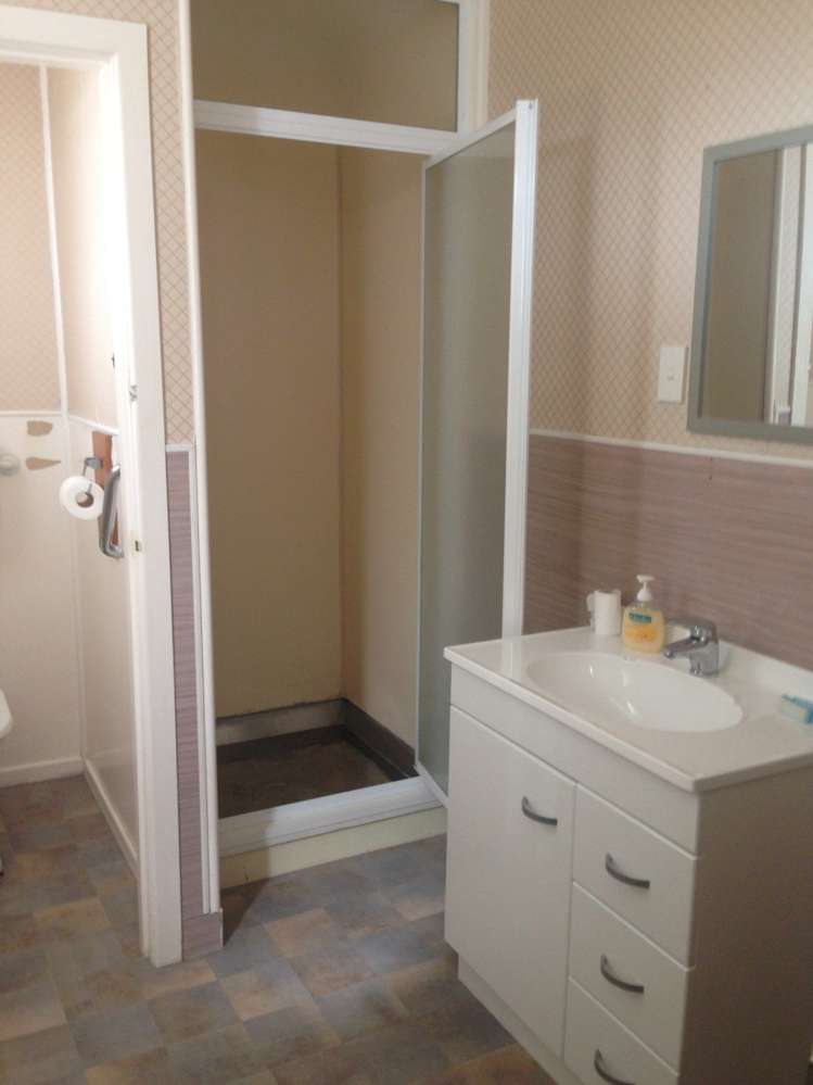 11 Amberley Avenue Te Atatu South_8