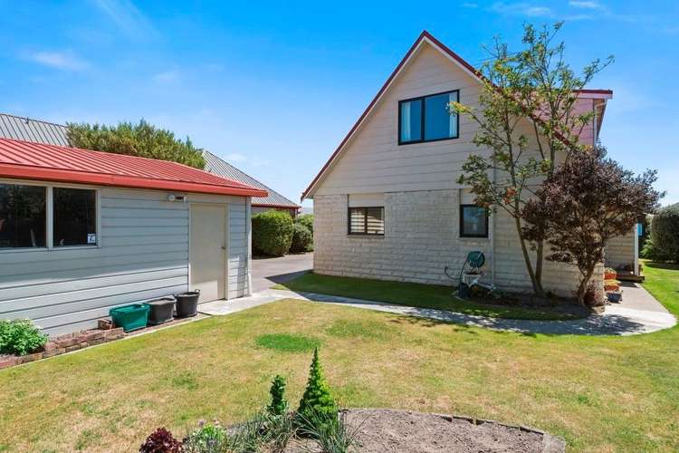 5 Sheraton Place Redwood_18