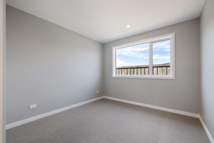 27 Plover Avenue Amberley_14